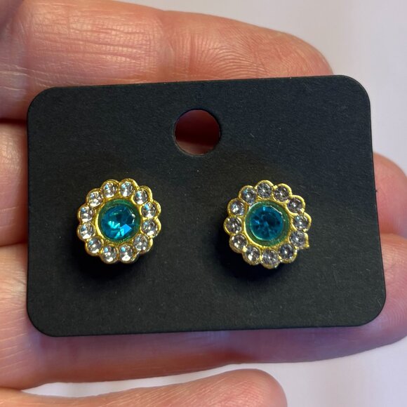 FREE with Purchase - Picture 3 of 5